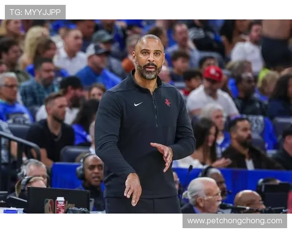 乌度卡强调提升三分球产量鼓励球员果断出手增加底角三分机会